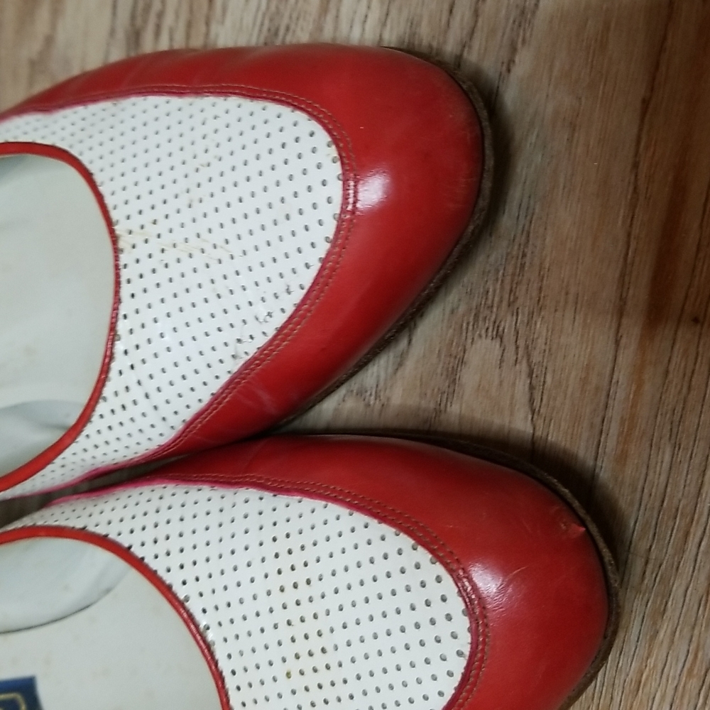 Vintage Amalfi Womens Red White Almond Toe Low Heel Loafers Flats Size 7… - Picture 13 of 14